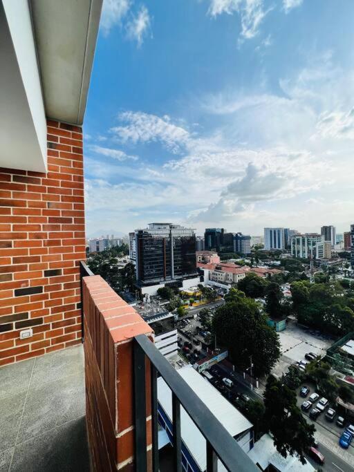 Apartamento 2 Habitaciones, Edificio Airali, Zona 10, Miradolo Ciudad de Guatemala Exteriér fotografie